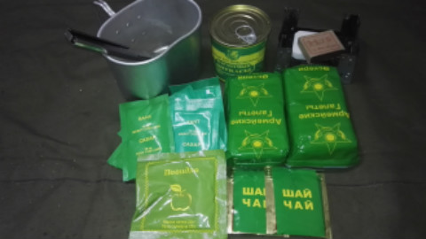 军粮试吃(荞麦牛肉饭):哈萨克斯坦口粮下